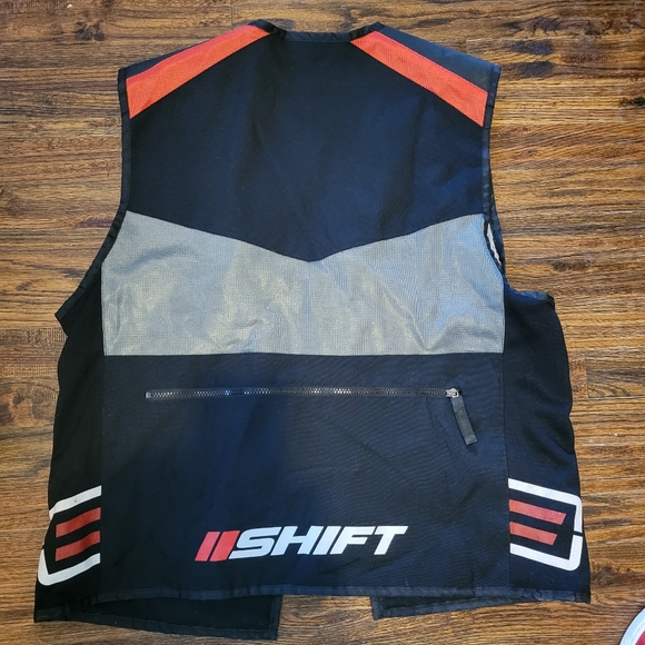 Shift rancing - Picture 2 of 4